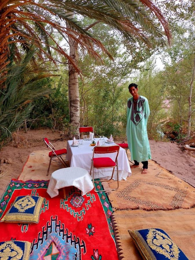 Auberge Restaurant Tissili " Oasis De Fint" Luaran gambar