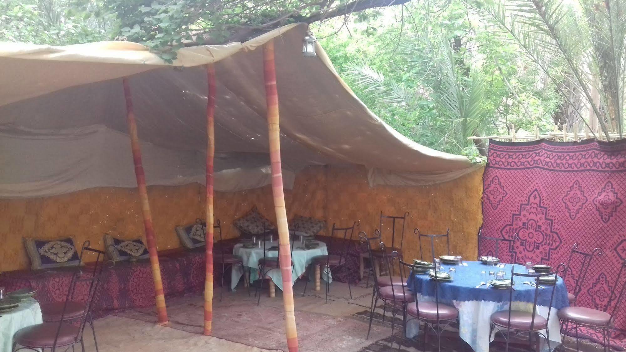 Auberge Restaurant Tissili " Oasis De Fint" Luaran gambar